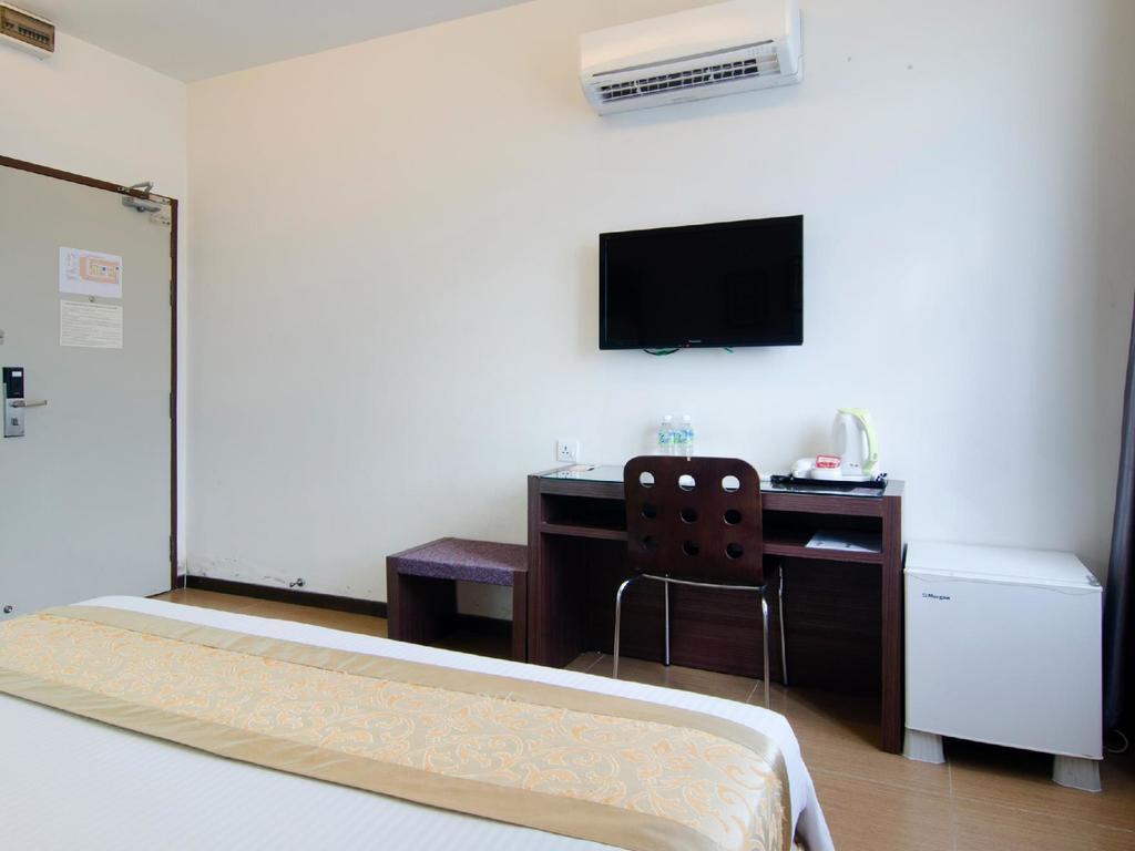 Eight Days Boutique Hotel - Mount Austin Johor Bahru Exterior foto